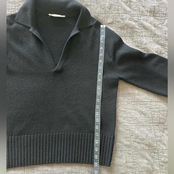 Everlane | The Cashmere Polo - Picture 9 of 11